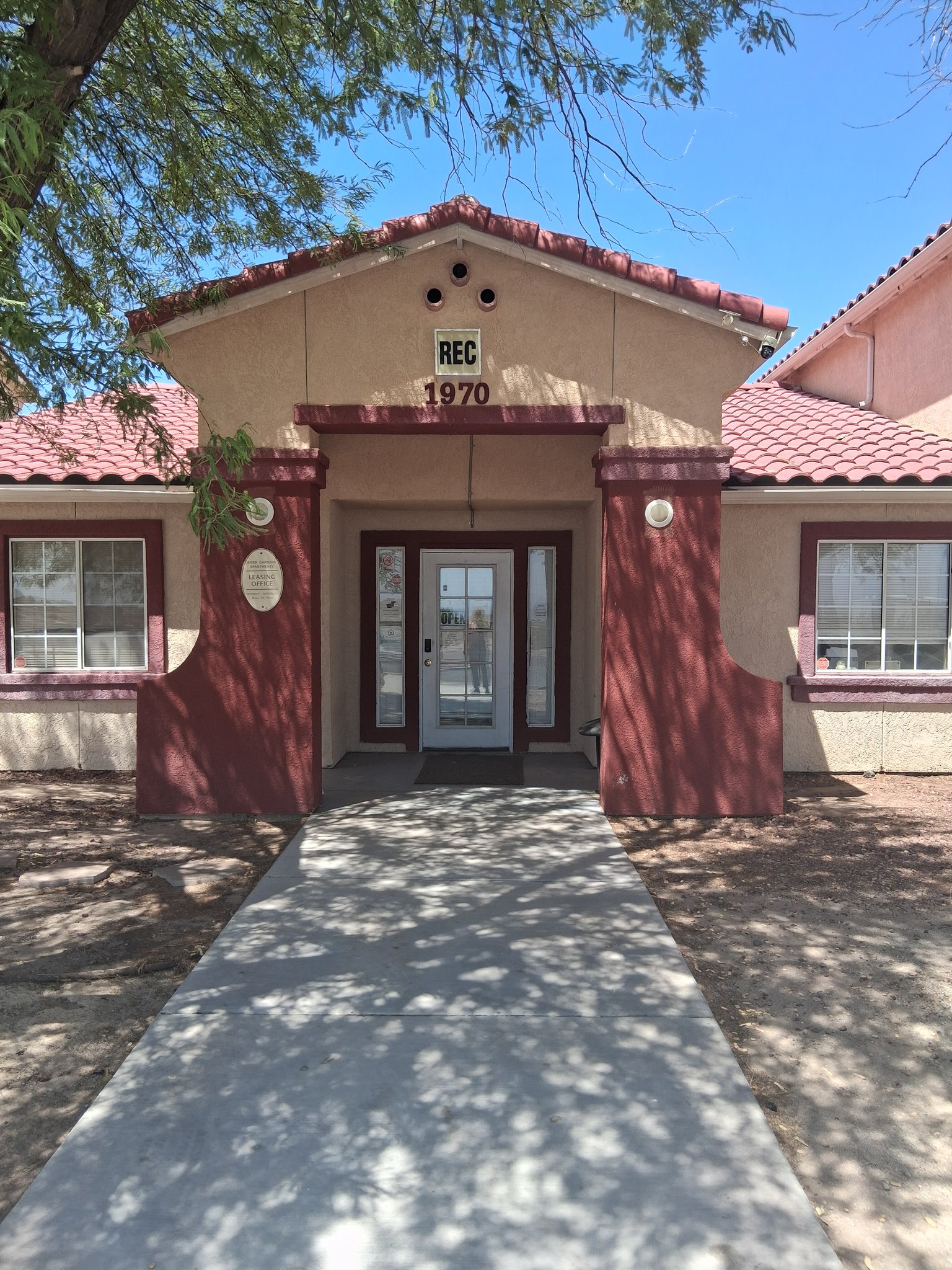 Needles Apartment: 1970 Clary Dr