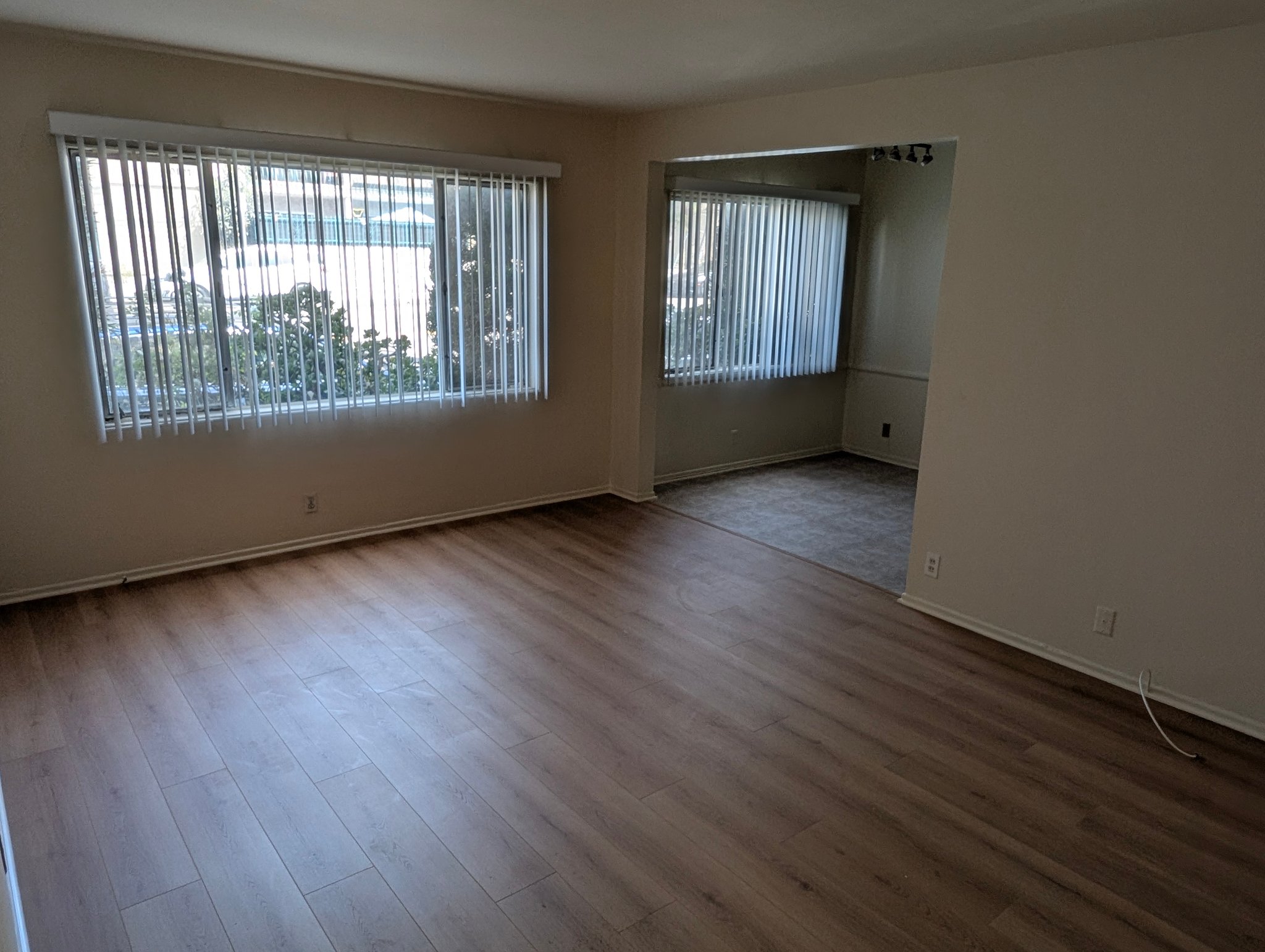 Los Angeles Apartment: 10524 Palms Boulevard