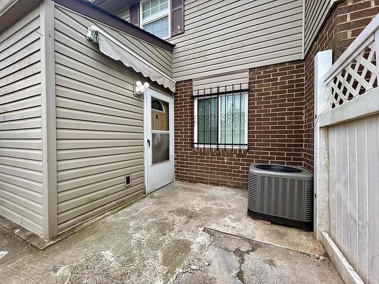 Columbus Townhome: 2927 Bridgewalk St