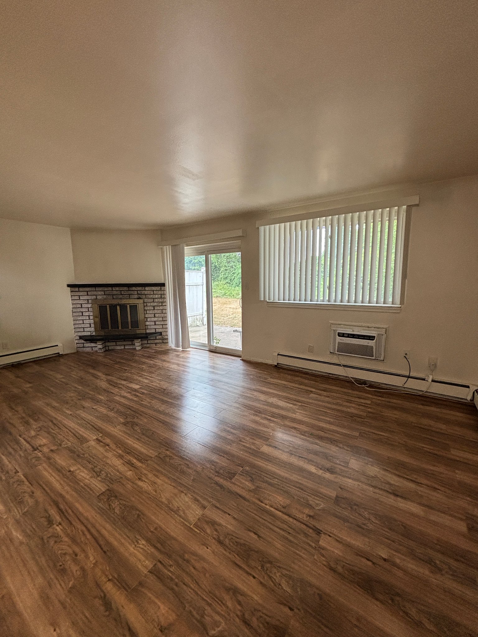 White Lake Townhome: 150 Summit View Court