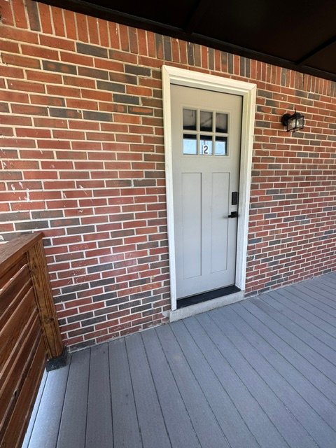 Martin Apartment: 534 Lee Street