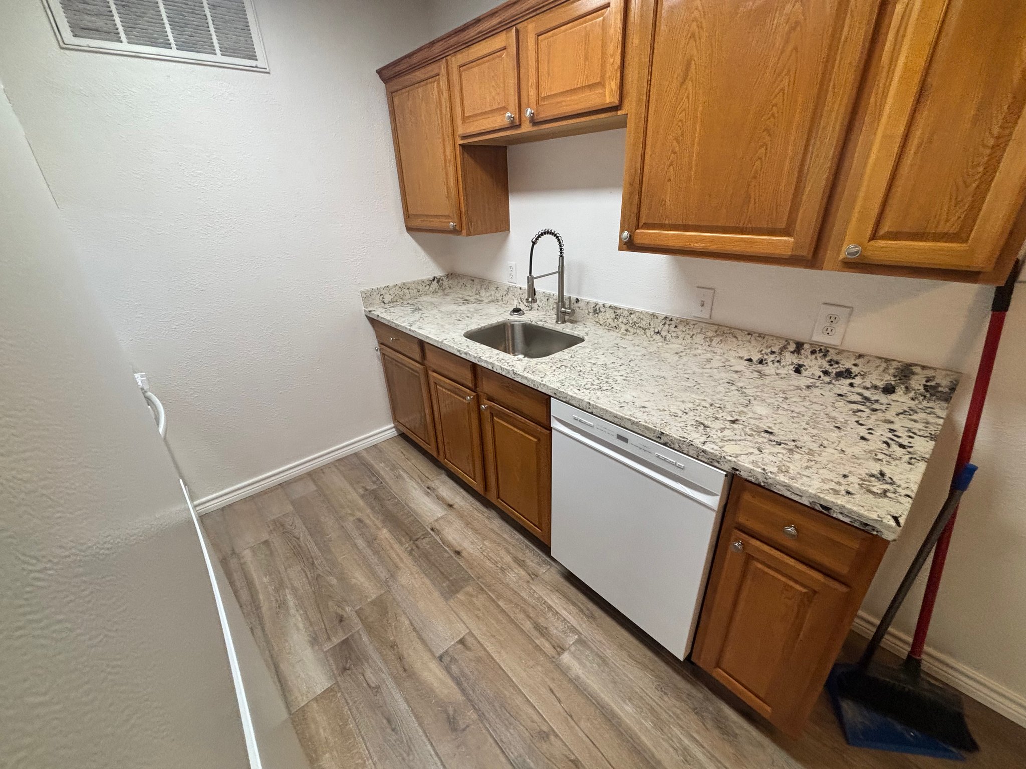 Beaumont Townhome: 6760 Prutzman Rd