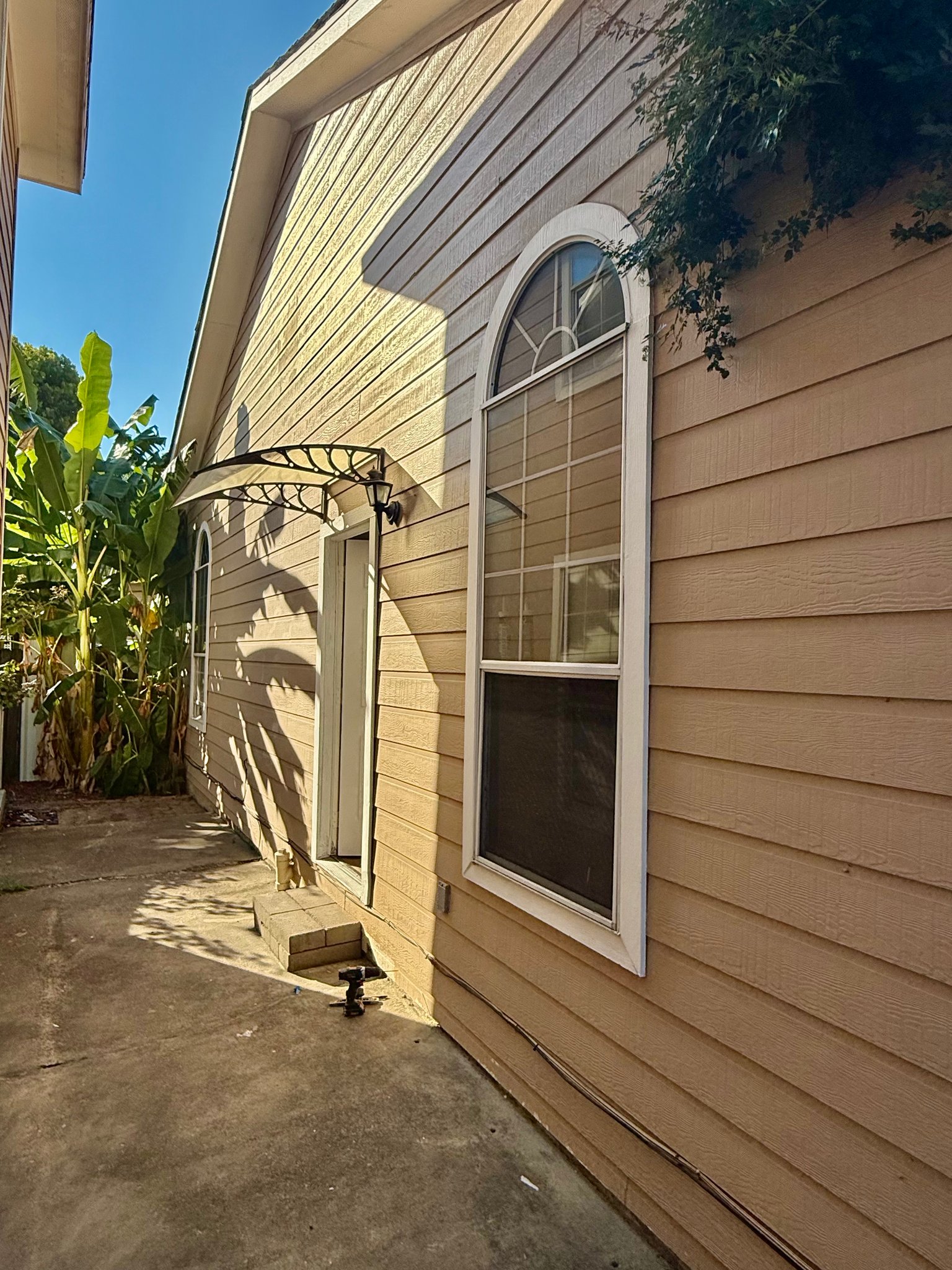 Houston Apartment: 6322 Stillwell St