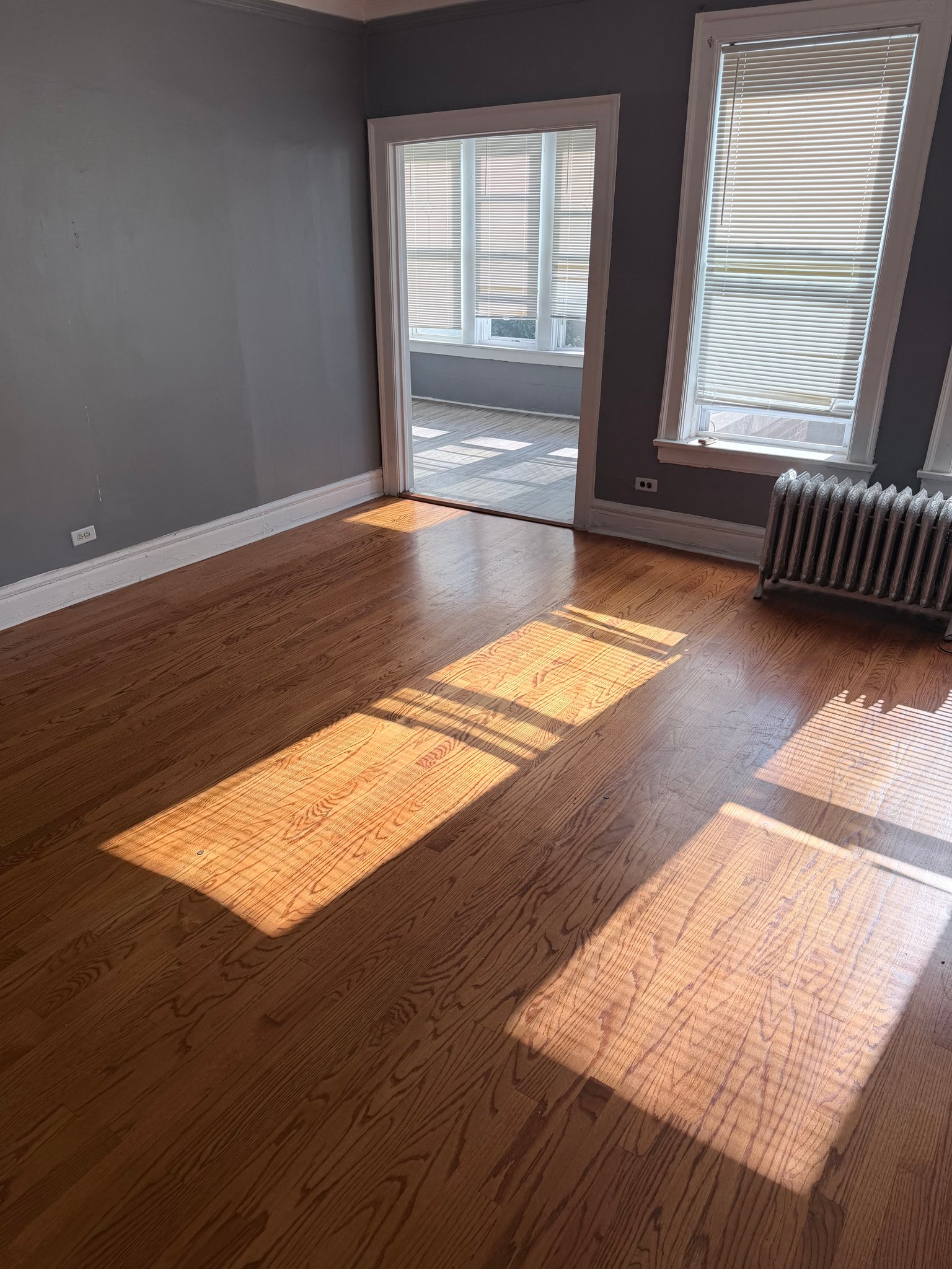 Chicago Apartment: 5216 S Ingleside Ave,