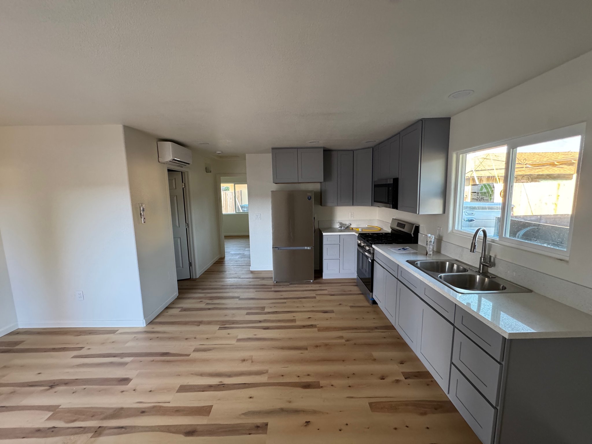 Lompoc Multiplex: 400 n M st