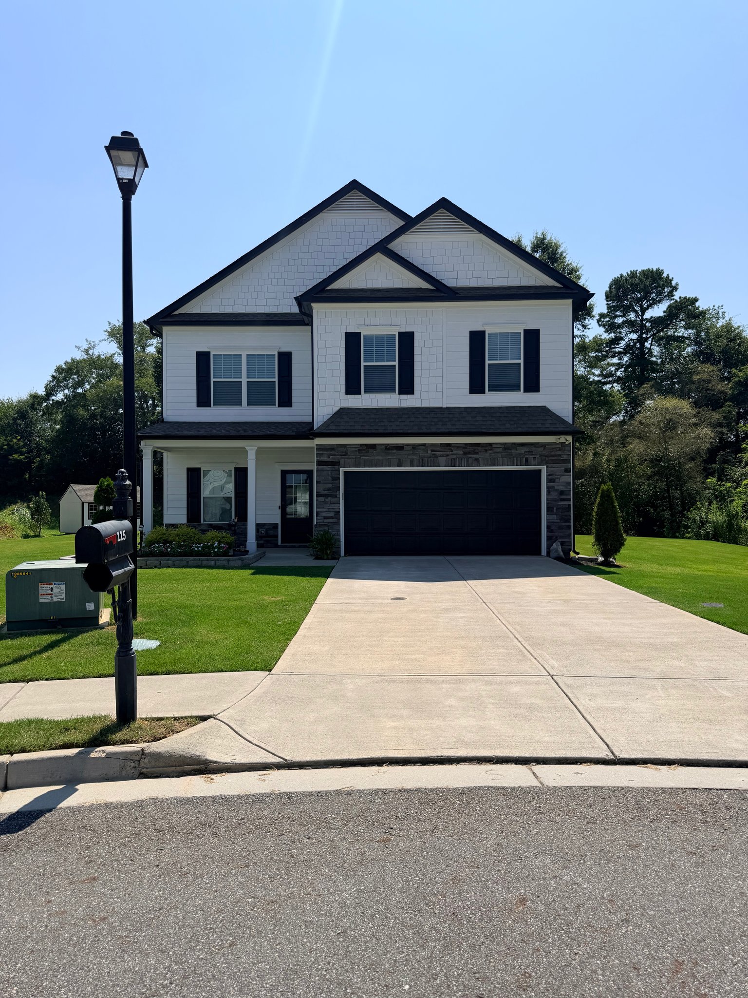 Cartersville House: 115 Weston Way NW