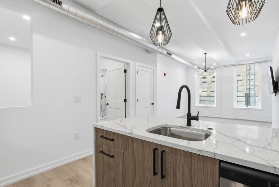 Philadelphia Apartment: 1224 Chancellor St, Philadelphia, PA 19107