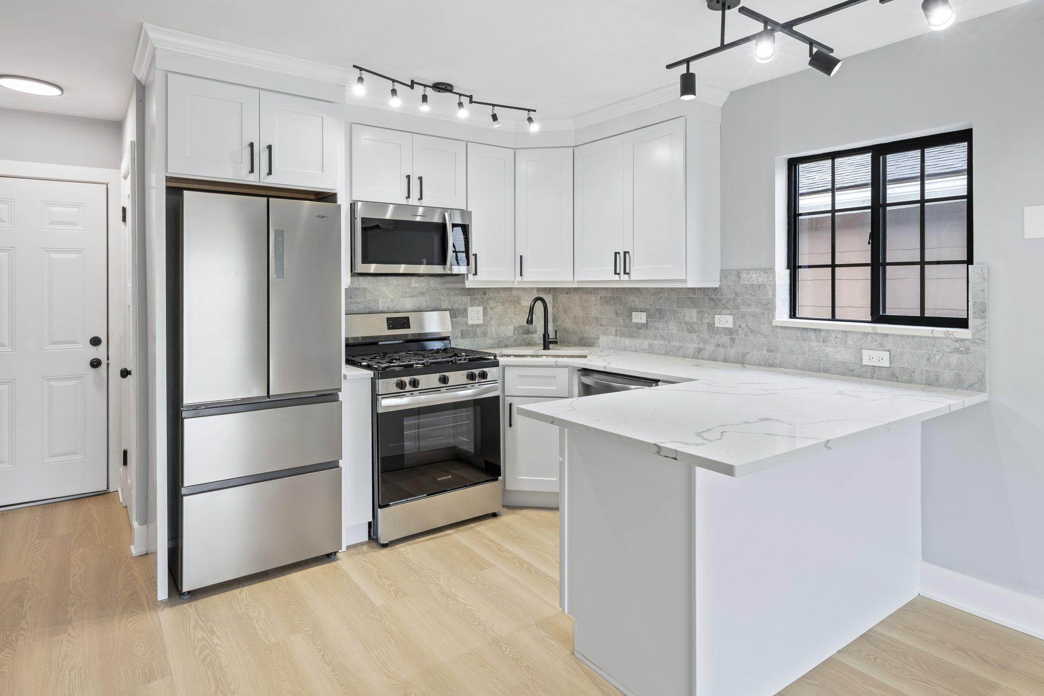 Forest Park Apartment: 1434 Circle Ave