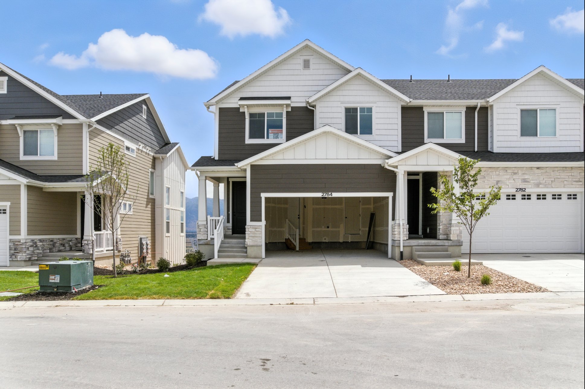 Saratoga Springs Townhome: 2784 N Blue Dawn Ln