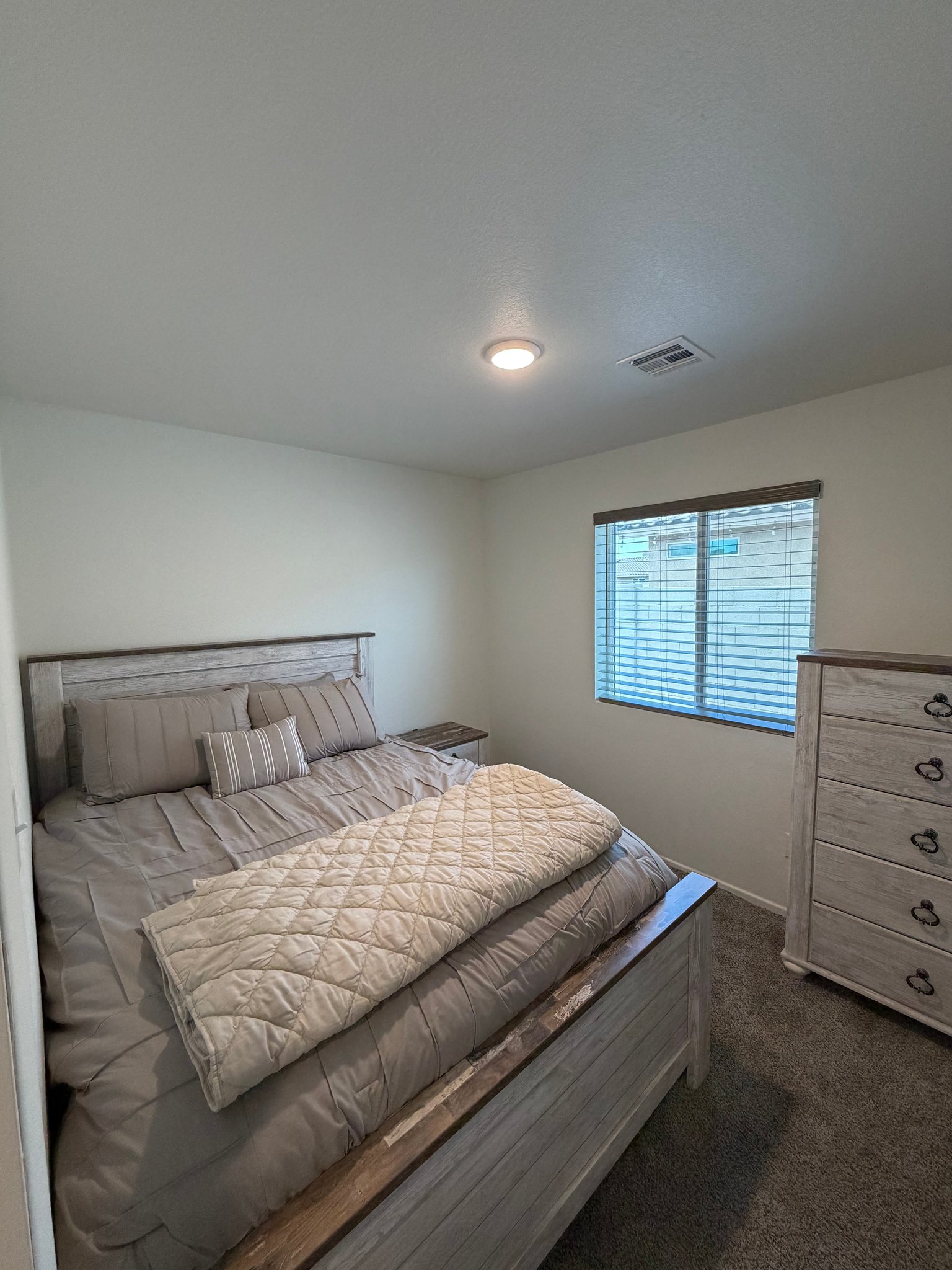 Yuma Single Room: 7814 E 46th Ln