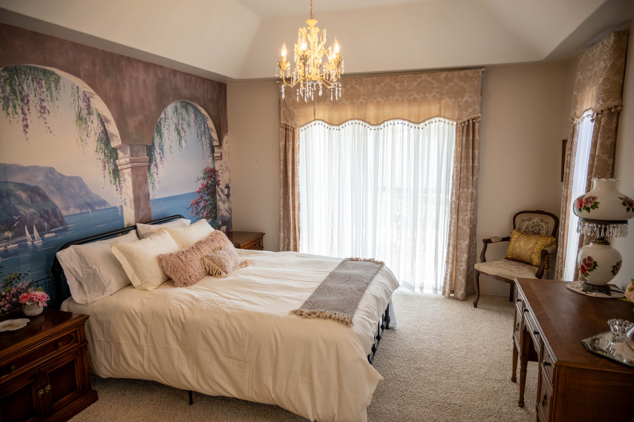 Bakersfield House: 11009 Lakewood Ct