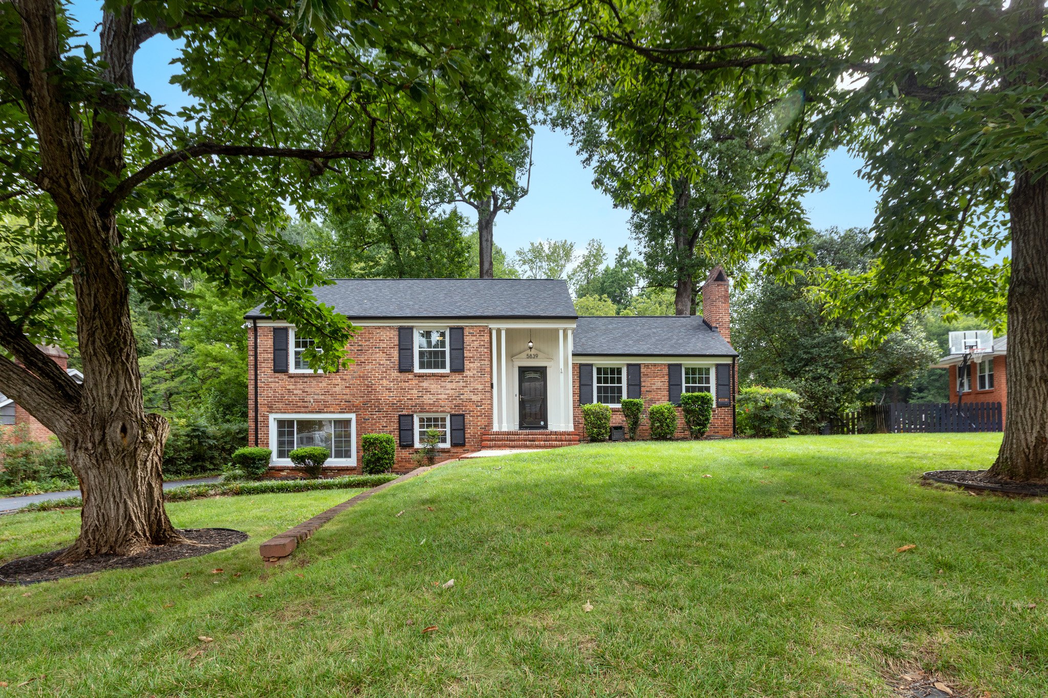 Charlotte House: 5839 Wedgewood Drive
