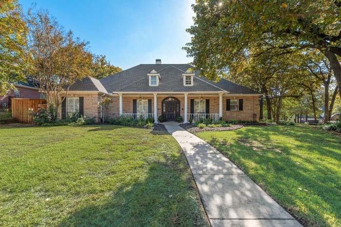 South lake House: 806 Shadow Glen Dr, Southlake, TX 76092