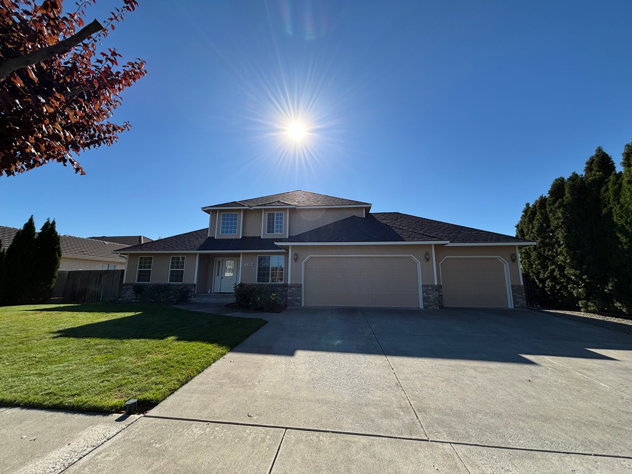 Pasco House: 4812 Desert Plateau Dr