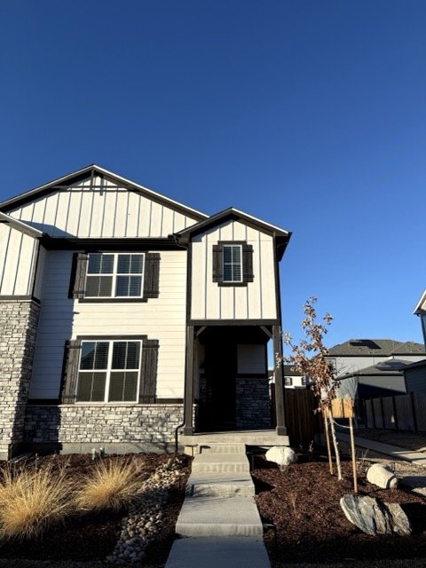 Aurora Townhome: 752 N Shawnee St