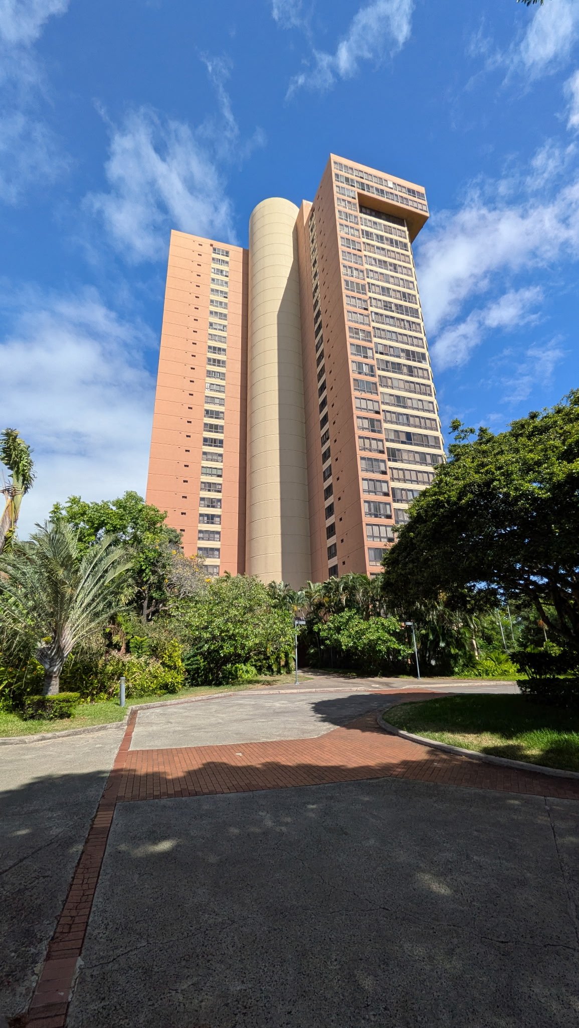 Honolulu Condo: 5333 Likini St
