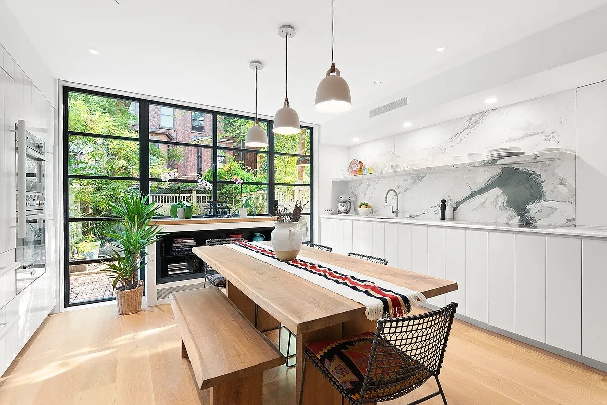 New York Condo: 132 W 123rd St