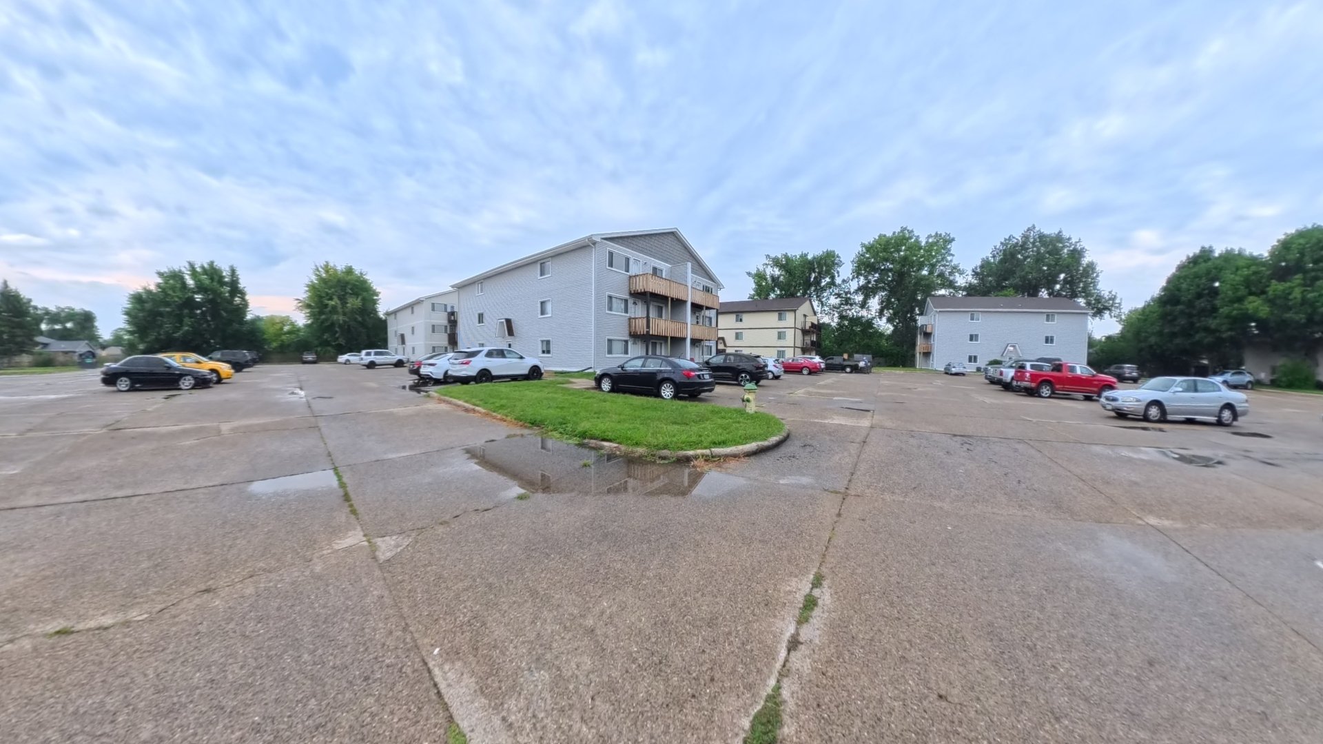 Ankeny Multiplex: 2013 NW Hickory Ln
