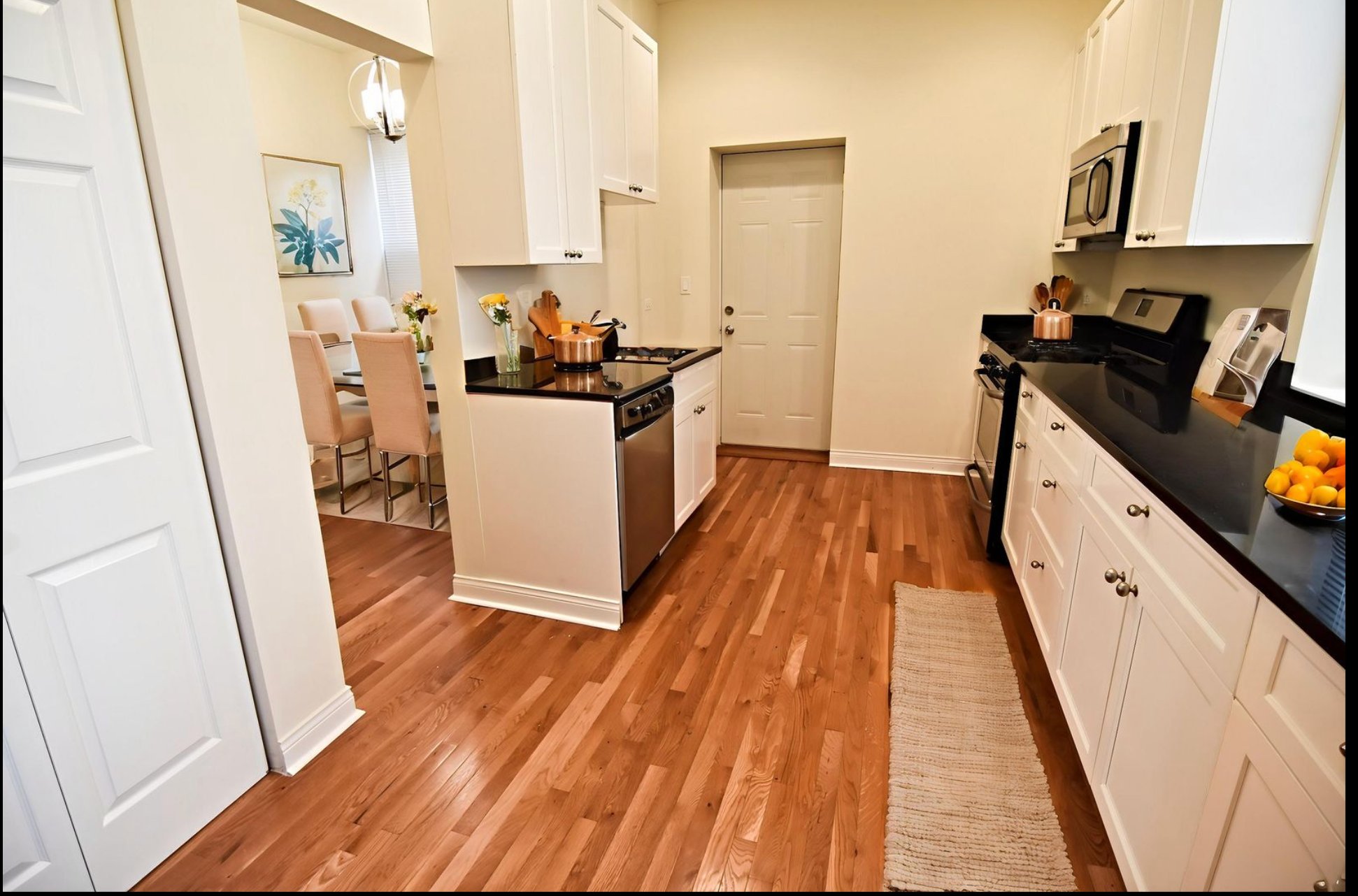 Chicago Condo: 800 W Belmont