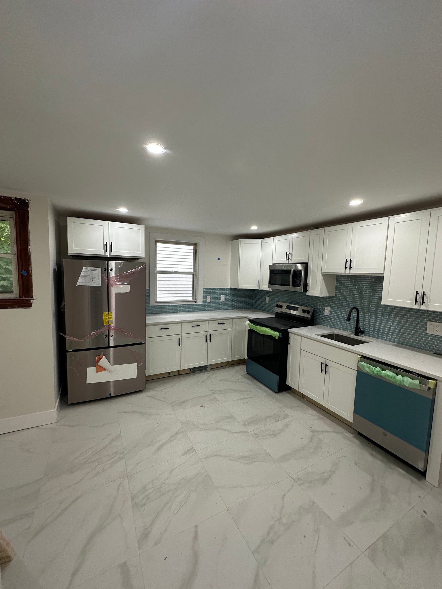 Dorchester Single Room: 805 Blue Hill Ave