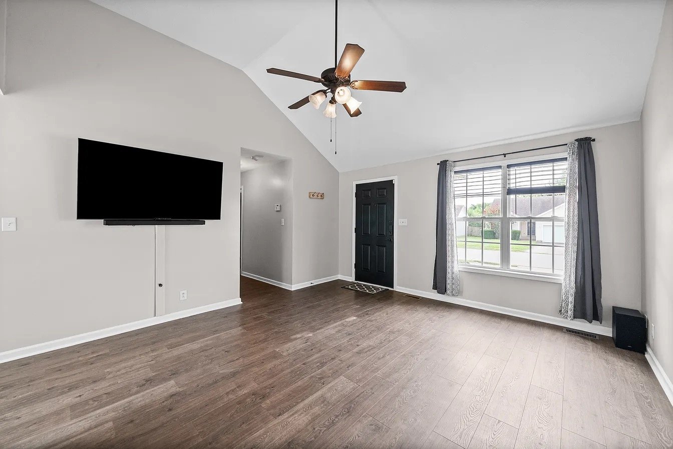 Clarksville House: 515 Oakmont Dr
