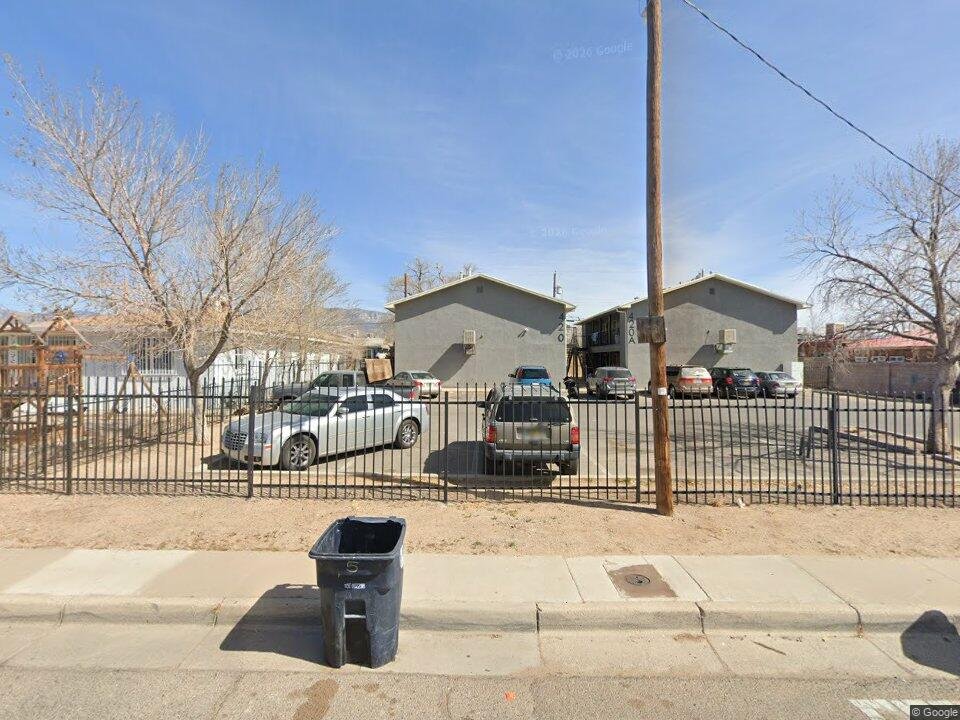 Albuquerque Multiplex: 420 VERMONT ST NE