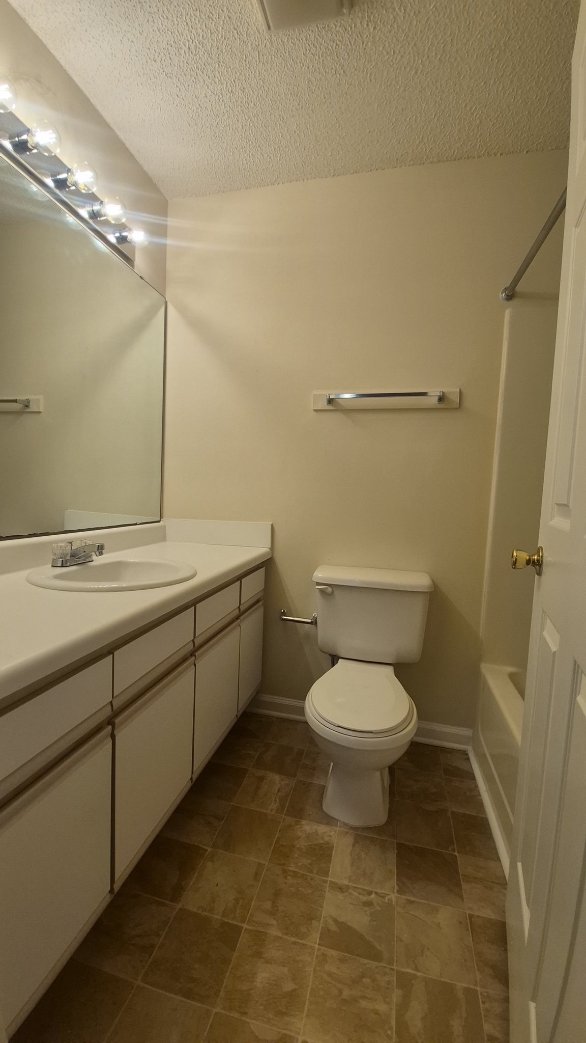 Greenville Condo: 320 Brownlea Dr.