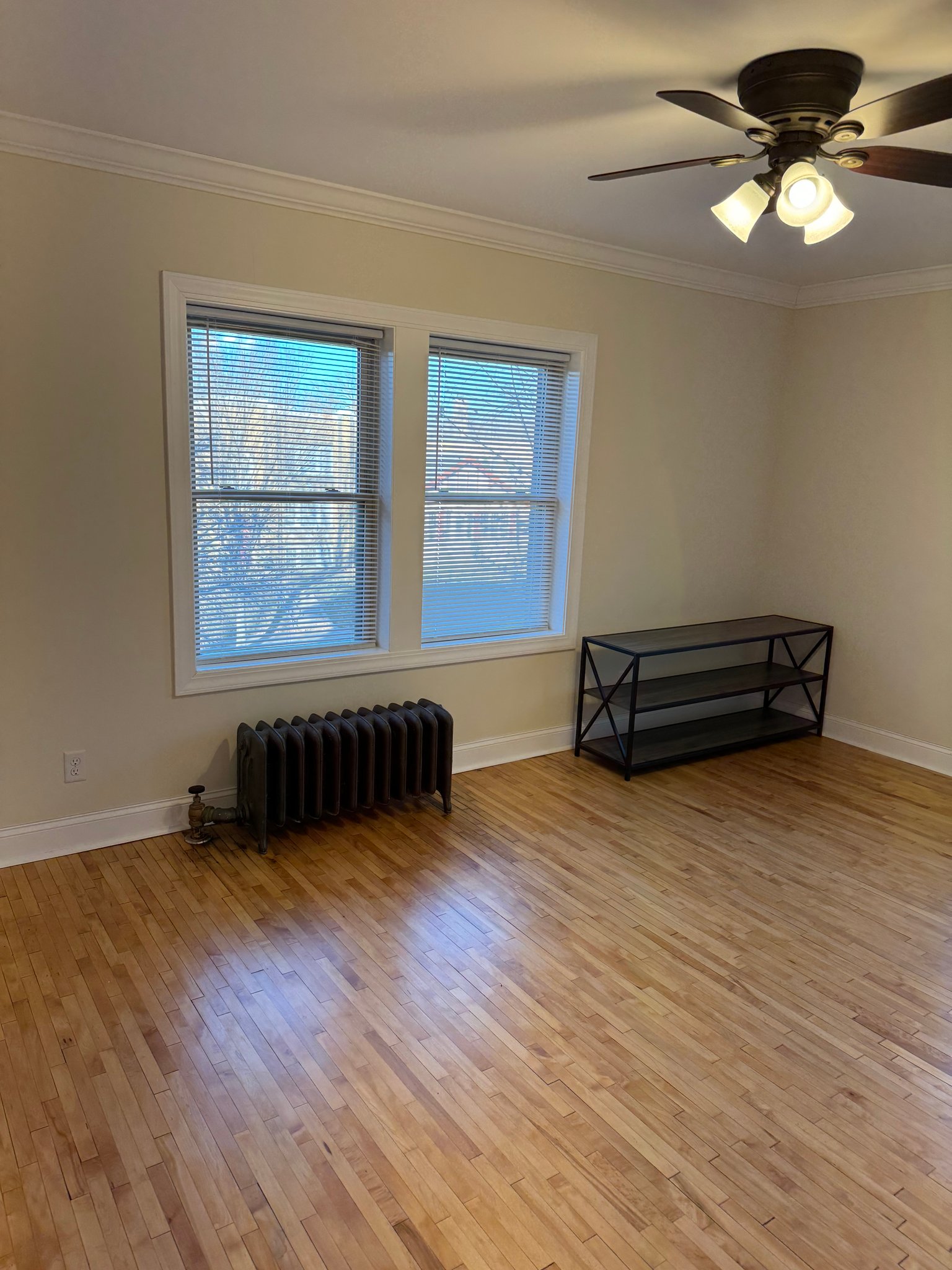 Saint Paul Apartment: 1880 grand ave