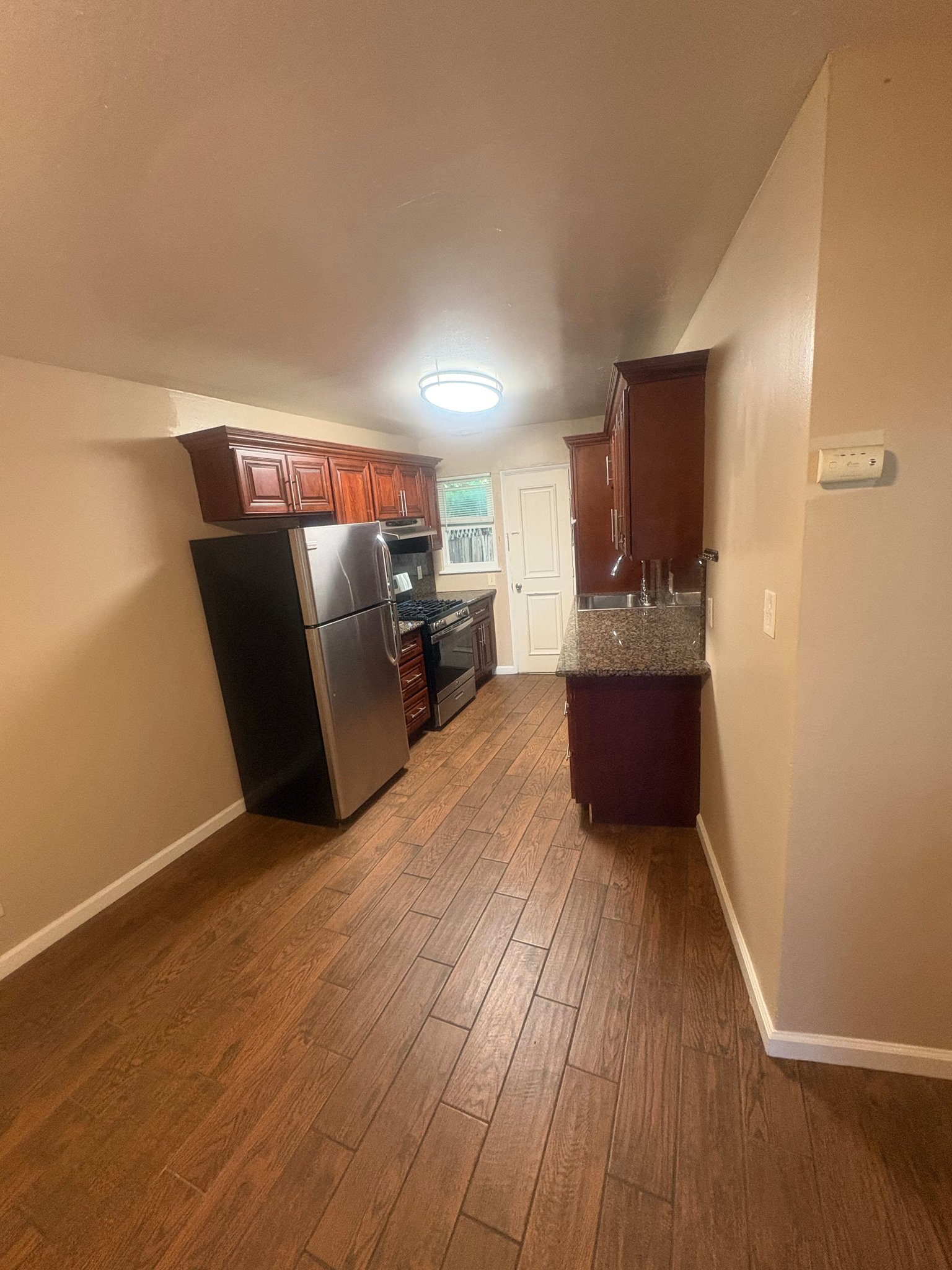Oakland Apartment: 961 Yerba Buena Ave