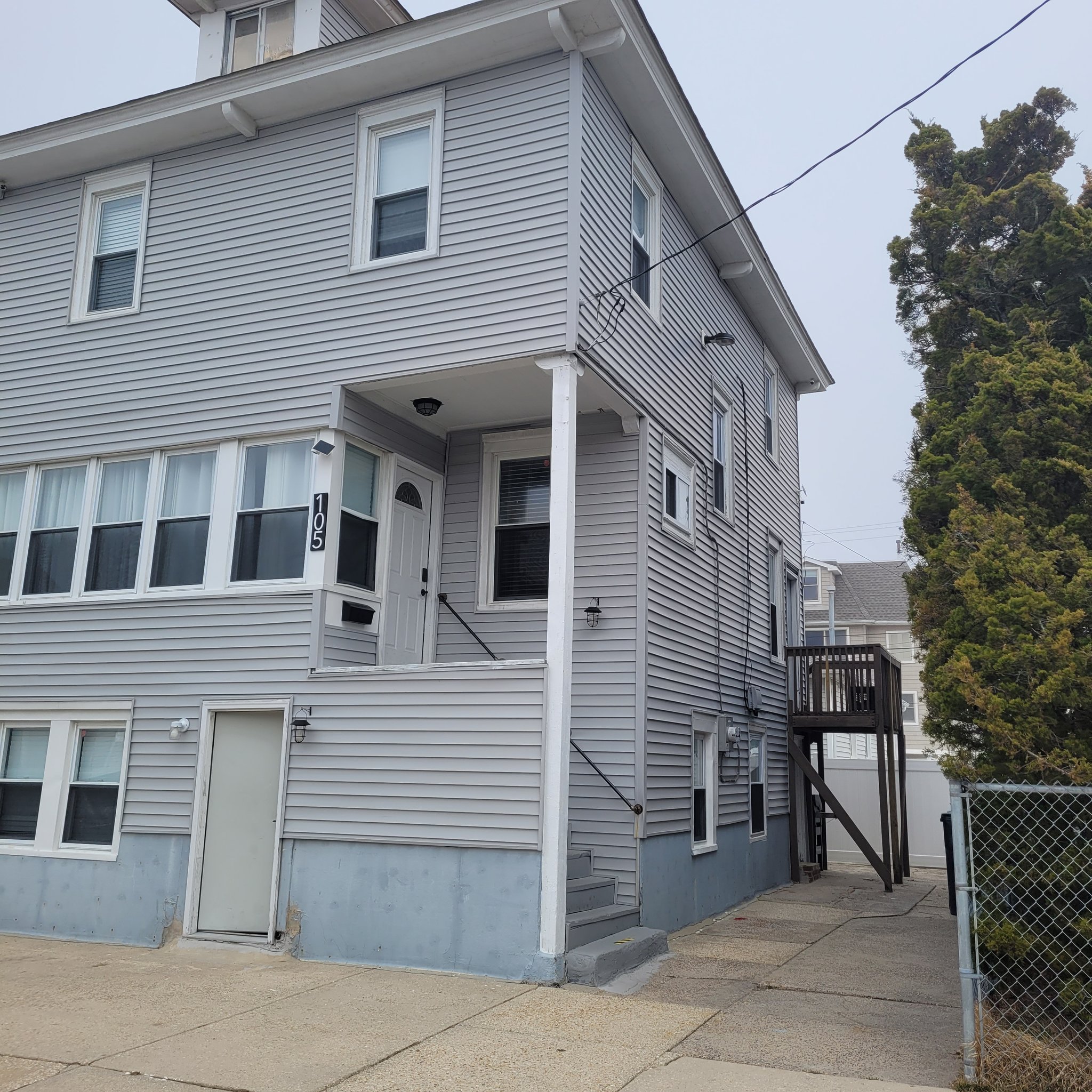 Atlantic City House: 105 N Windsor Ave