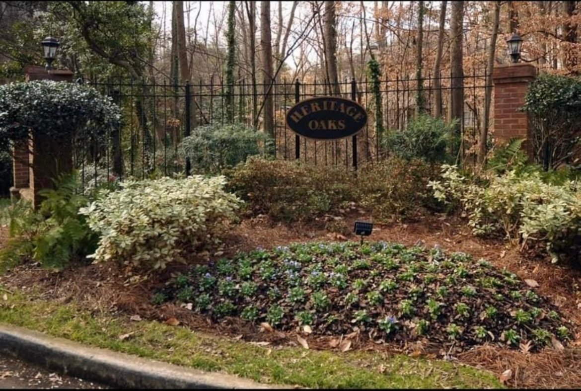 Atlanta Condo: 102 Bainbridge Dr