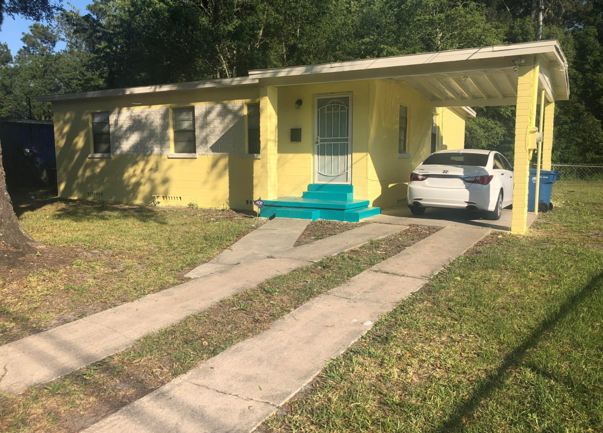 Jacksonville House: 2706 Begonia Rd