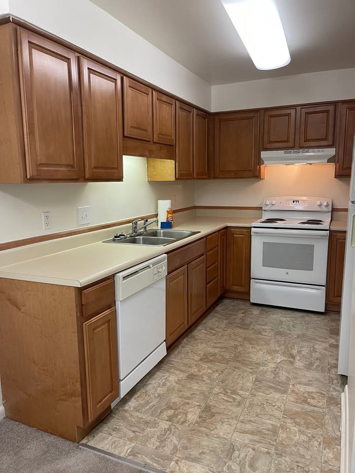 Lynchburg Apartment: 600 Reusens Rd