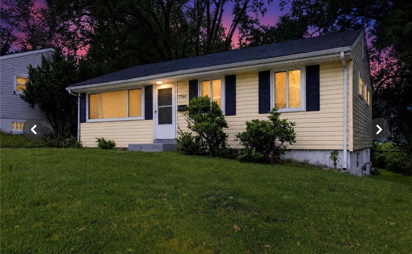 Saint Louis House: 7744 Ellington Dr