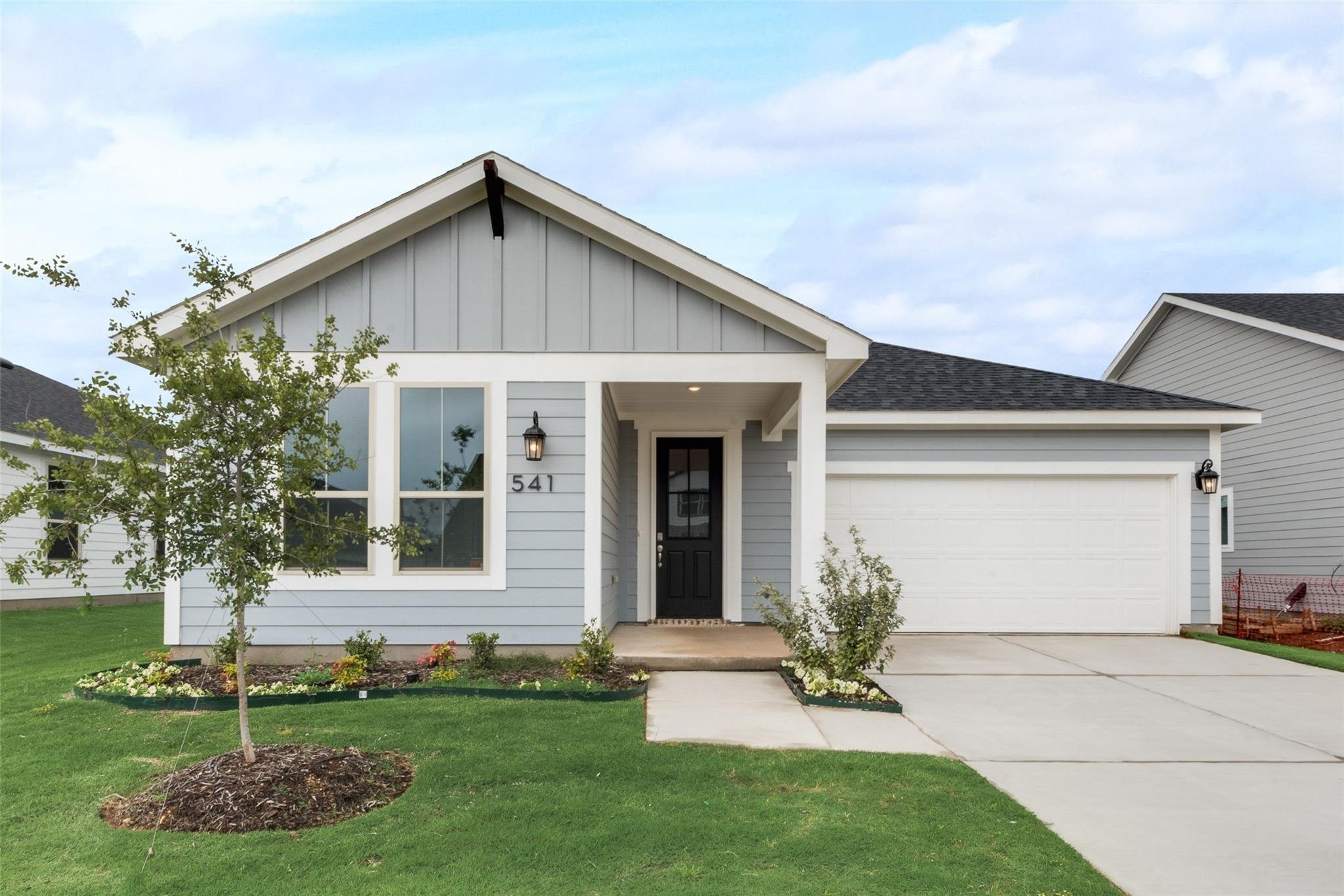 Crowley House: 541 Marcus Ln