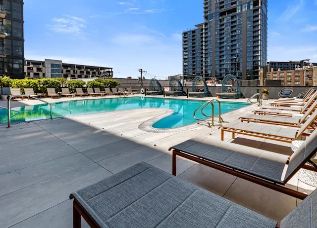 Chicago Condo: 181 N Ada St