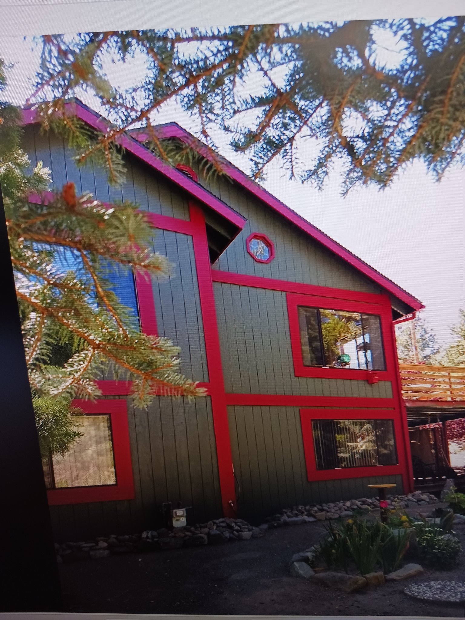 Wrightwood House: 6275 Division St