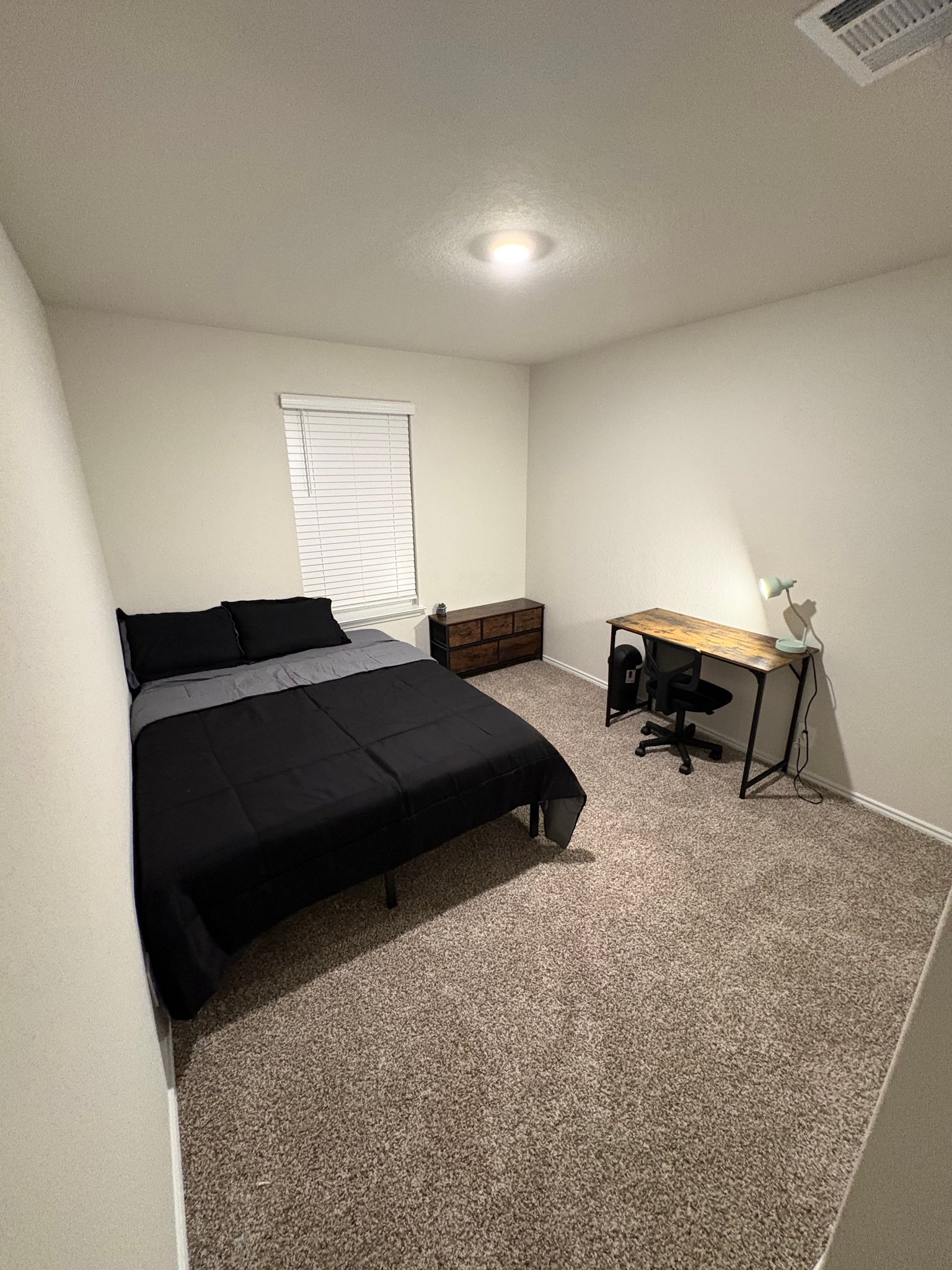 San Antonio Single Room: 10720 Criterion