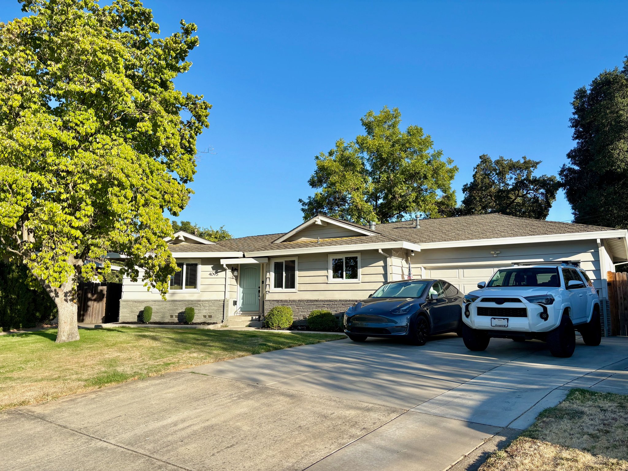 Sacramento House: 4095 Fotos Ct