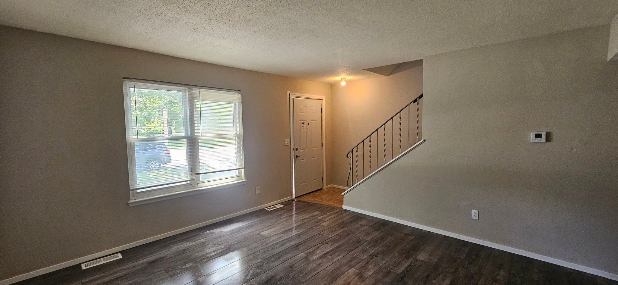 Gardner Apartment: 214 E Warren St.