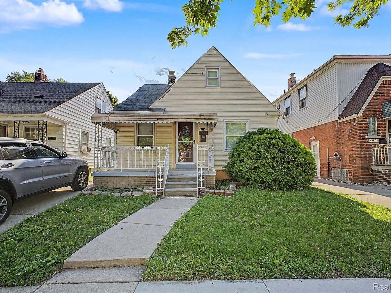 Dearborn House: 4645 Rosalie ST