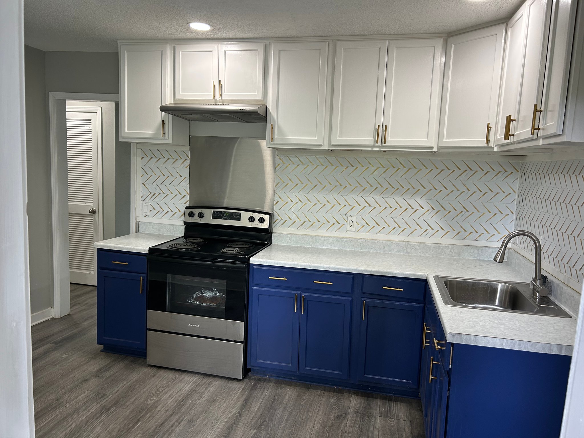 Savannah Apartment: 2508 Oak Forest Dr