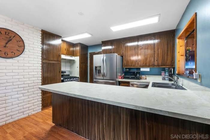El Cajon House: 107 Thrasher Way