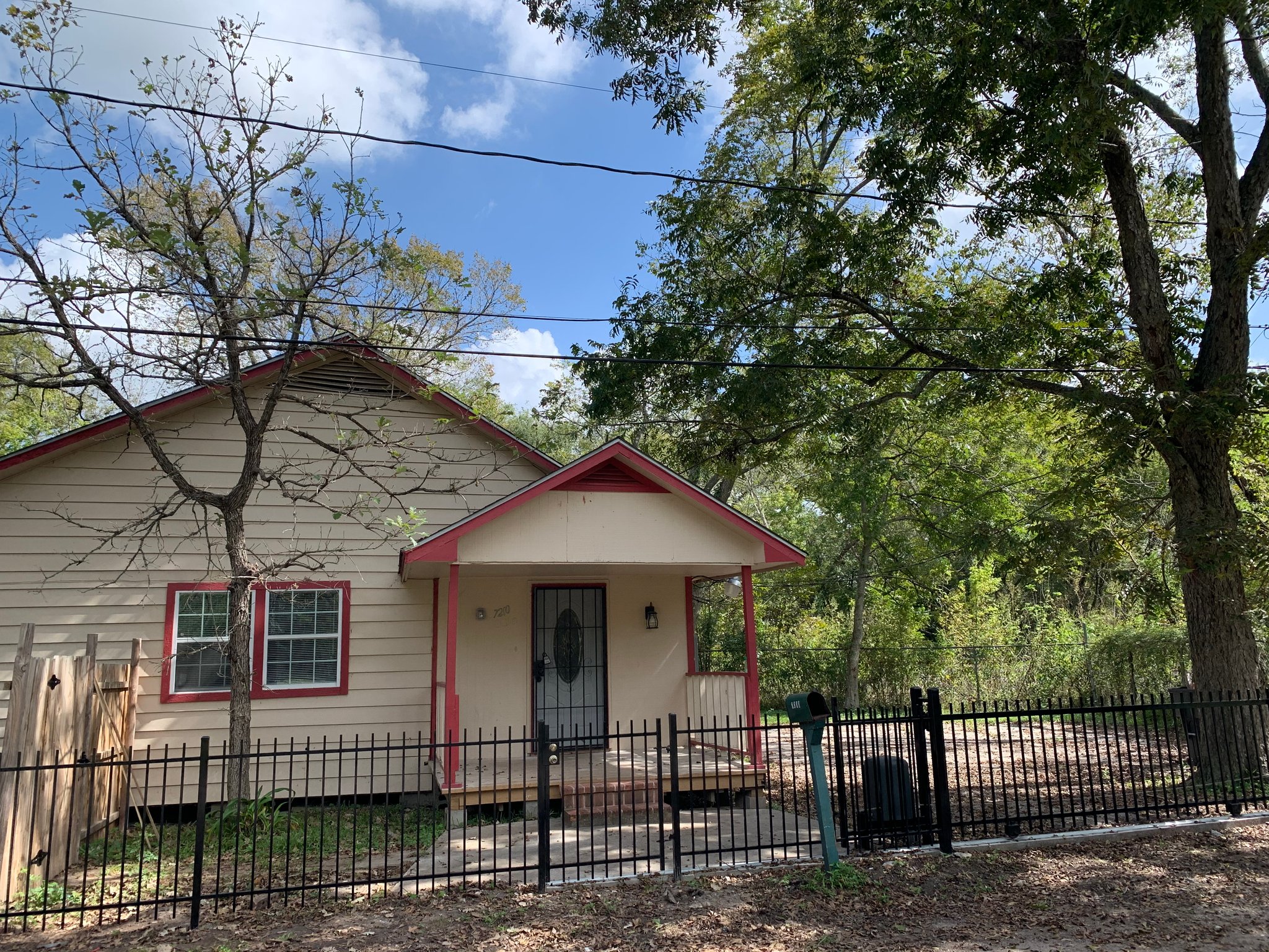 Houston Multiplex: 7210 Wileyvale Road