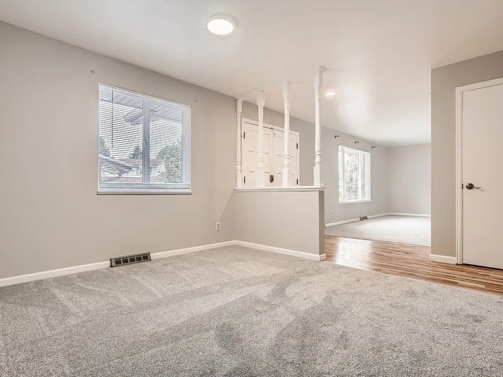 Denver House: 3296 S Geneva St