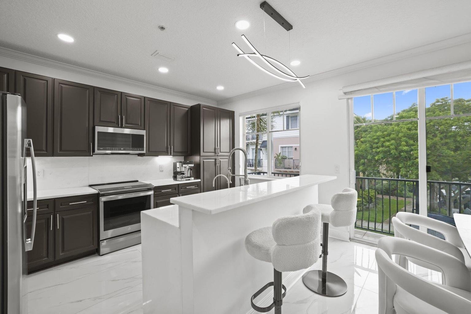 Boca Raton Townhome: 616 NW 38th Circle