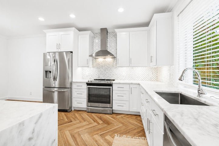 Boca Raton Townhome: 350 SW 8TH Street 2