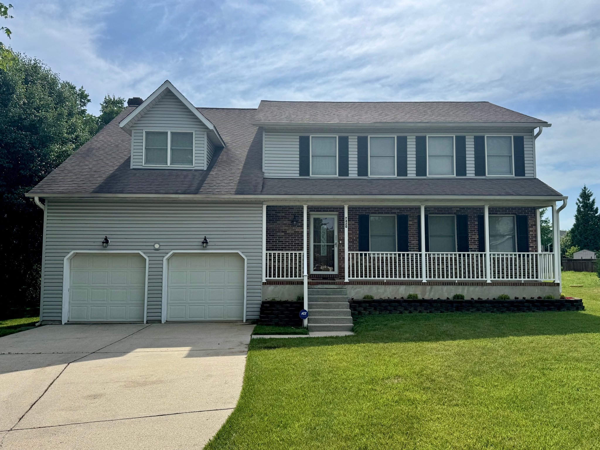 Severn House: 7420 Merrimusic Cir