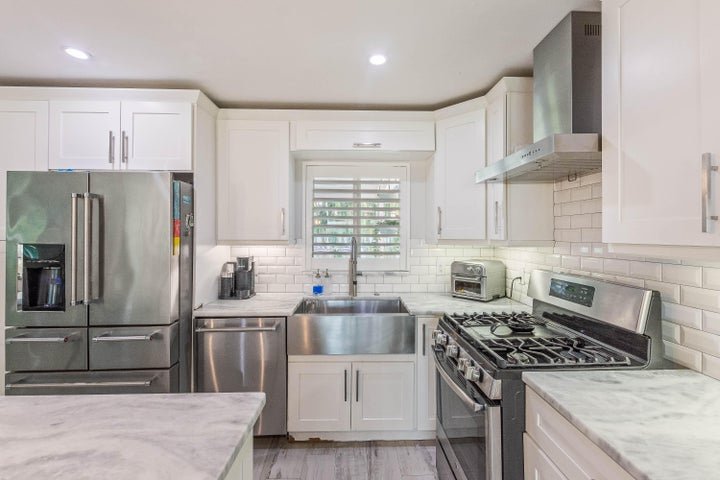 Boynton Beach House: 2830 SW 5th Street