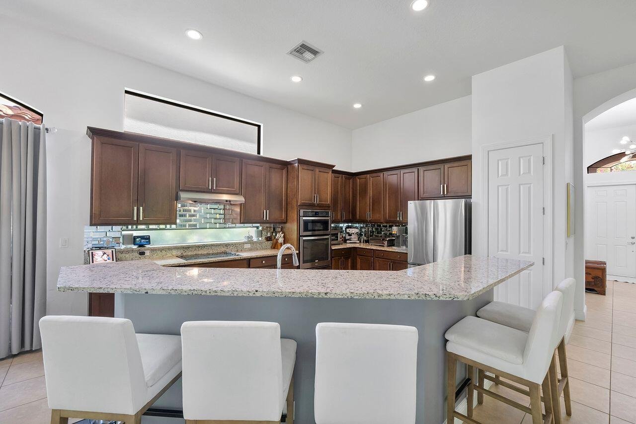 Parkland House: 8251 CANOPY Terrace